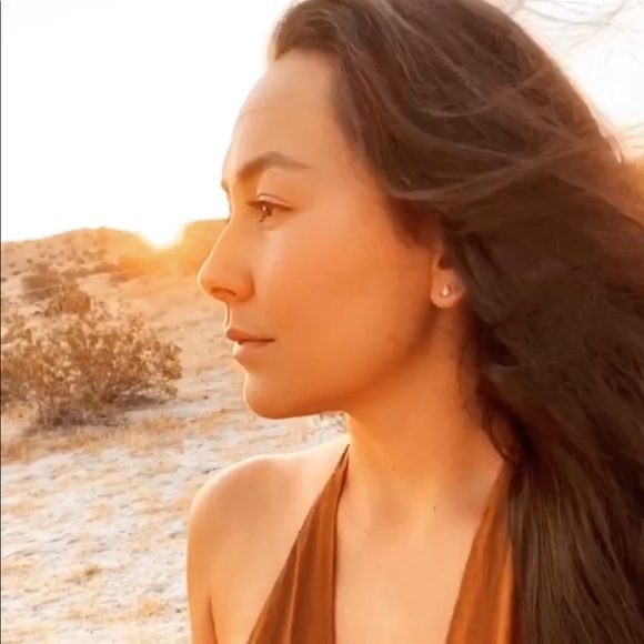 Meet your Posher, Stephanie - Picture 2 of 4